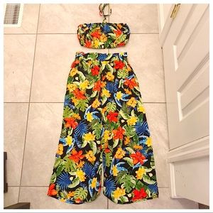 Two piece floral pants suit
